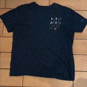 Men’s Nike shirt